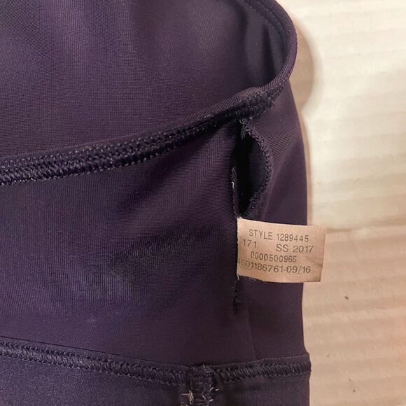 Under Armour Bra S Sports Purple Racerback Activewear Athleisure Athletic *SEE - Picture 3 of 4